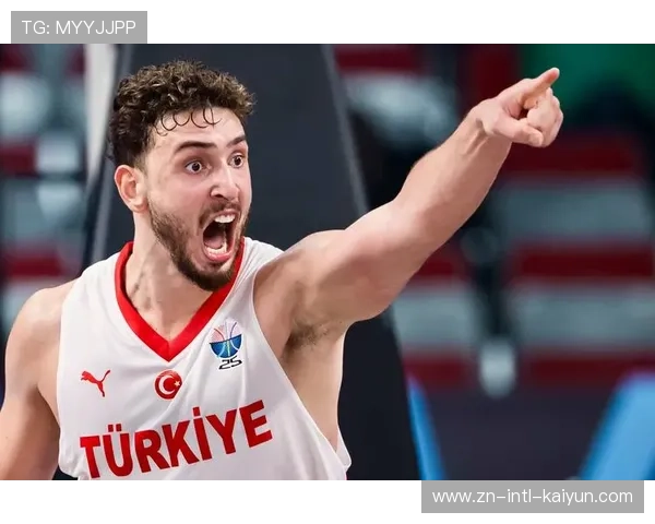 申京回顾成长历程：土耳其联赛经历助力NBA适应